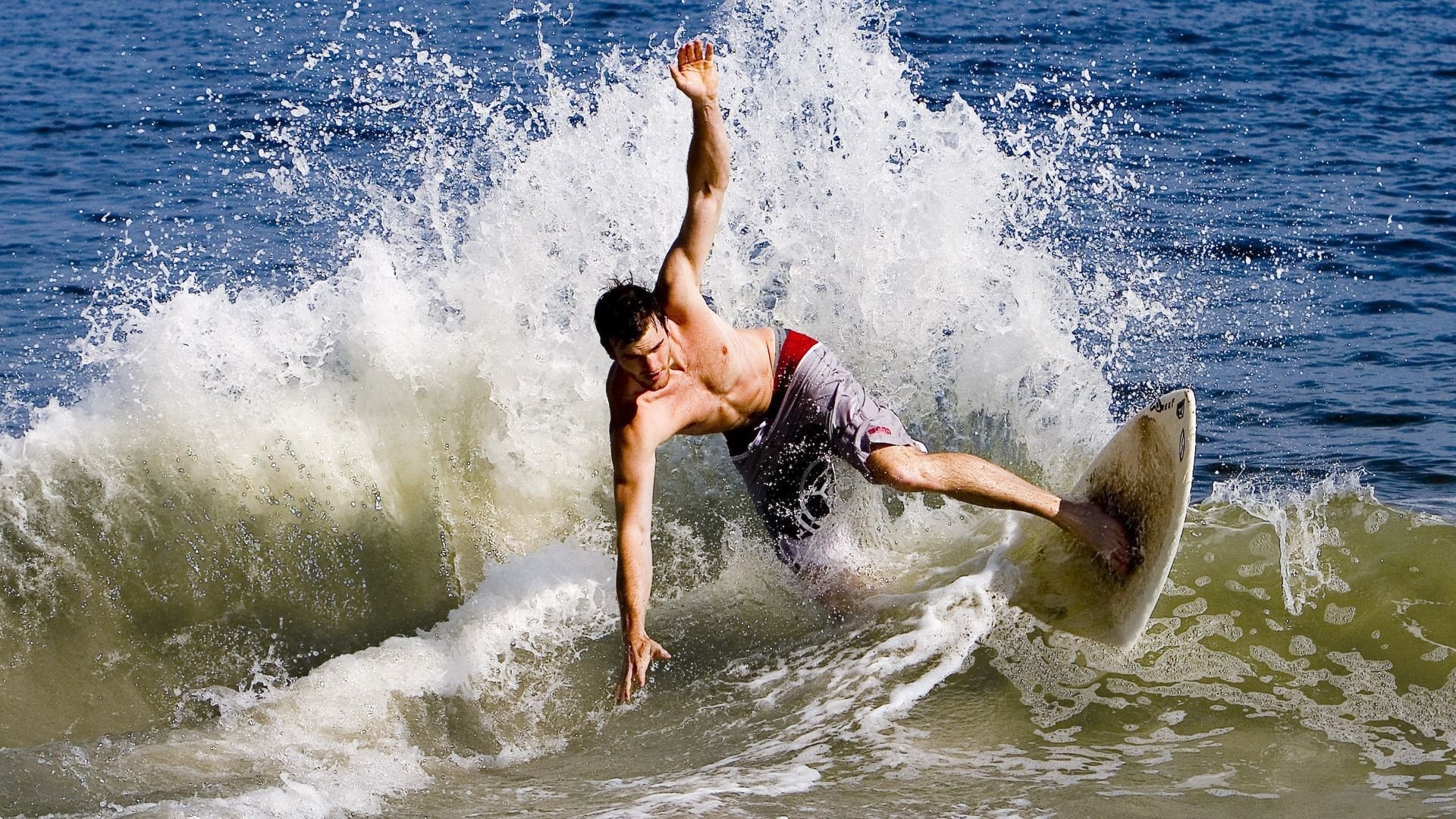 鹈鹕对阵老鹰，克莱全程高能输出，诠释何为杀手本能