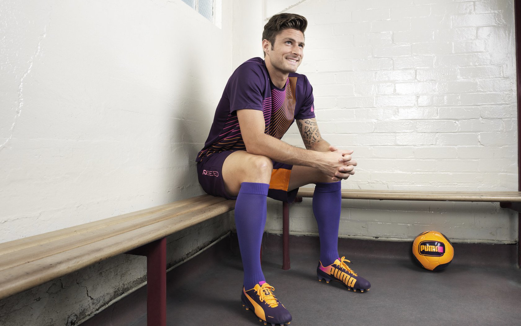 巴斯托尼,从里昂的巴西铁壁到米兰城的欧冠统帅