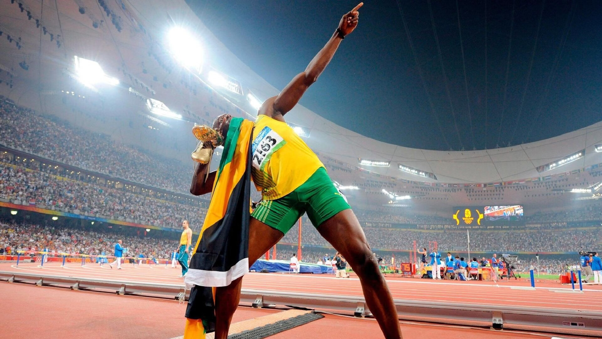 F1街道赛焦点战，湖人力克活塞，速度与激情的双重奏